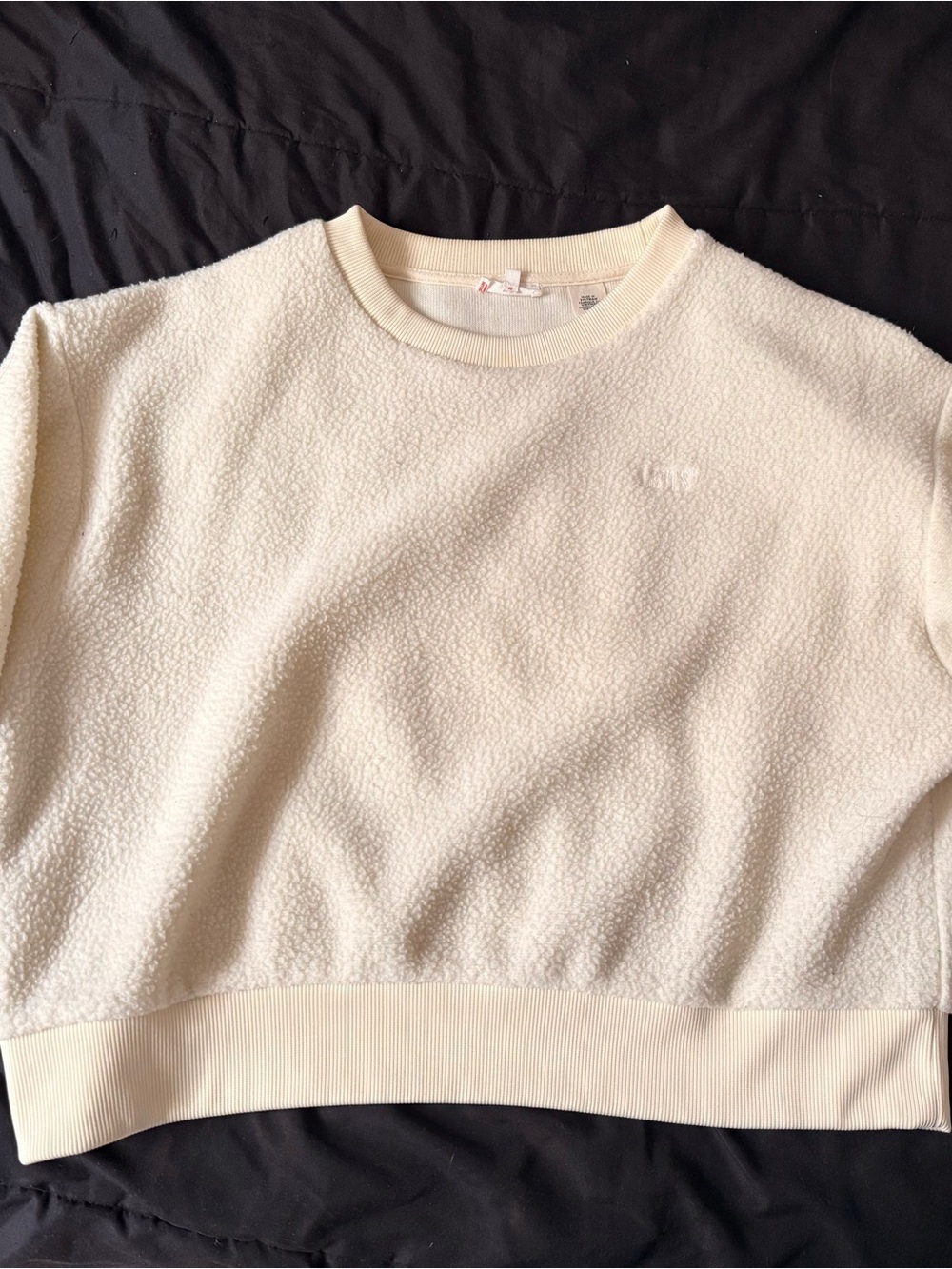 Levi's Cream Crewneck Fleece Pullover